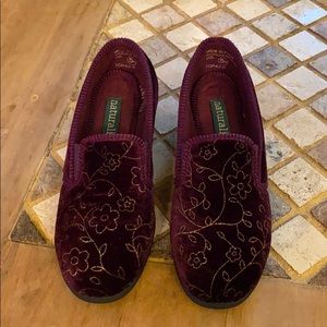 Naturalizer Slippers